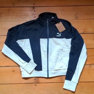 44-**LIMITED EDITION, NWT**Puma sweat jacket "for the love of water"